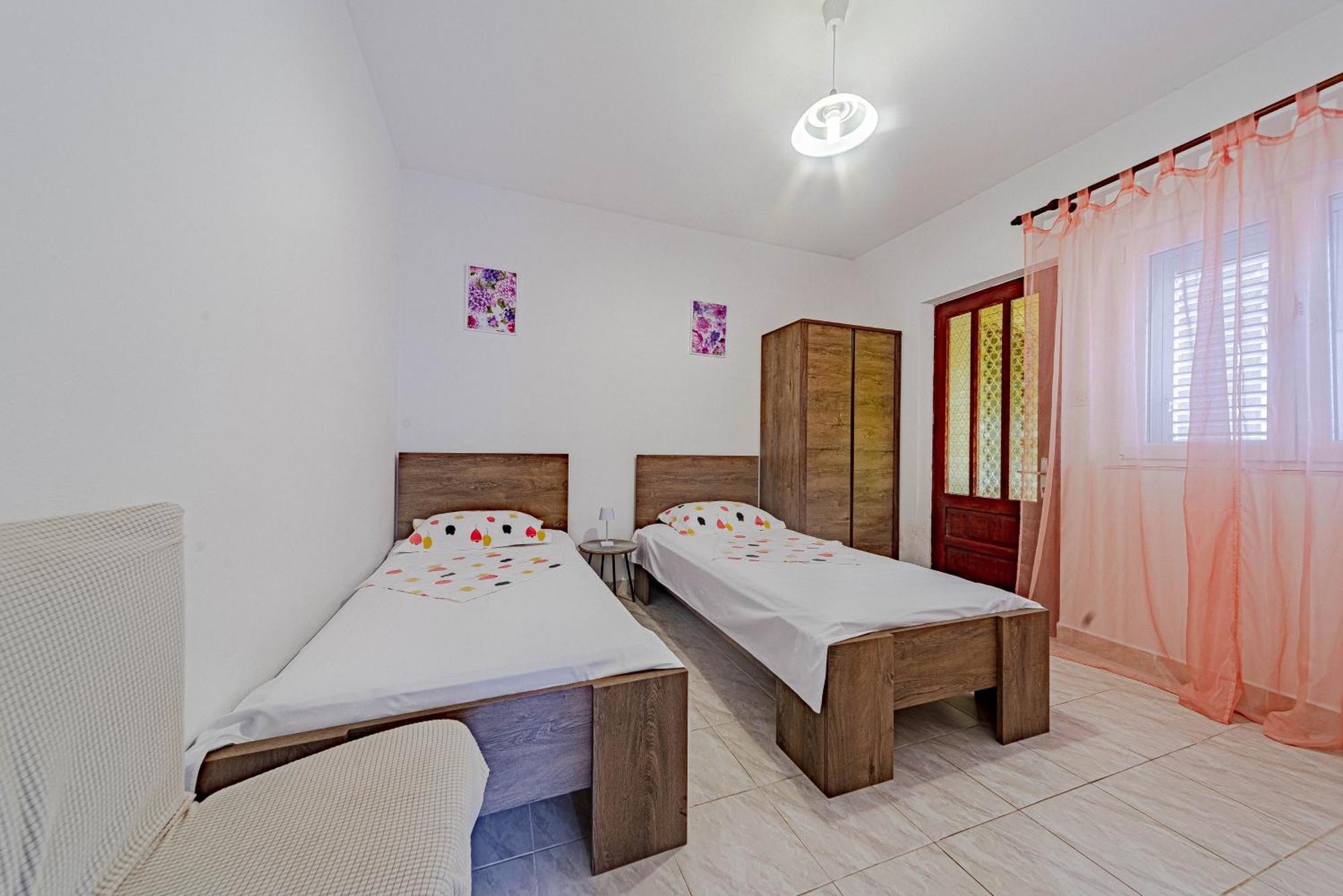 Seaside House For Families With Children Cove Rasohatica, Korcula - 4386 Лумбарда Екстер'єр фото